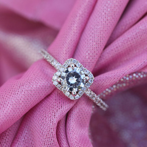 Anello Quadrato con Accenti per Donne, Accessorio da Dito Creativo e Minimalista, Regalo per Feste alla Moda - Product Image 2