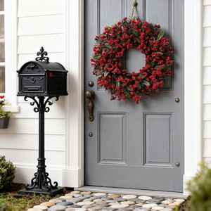 Guirlande décorative haut <span class=keywords><strong>de</strong></span> gamme avec baies <span class=keywords><strong>de</strong></span> houx réalistes pour la décoration <span class=keywords><strong>de</strong></span> <span class=keywords><strong>Noël</strong></span> <span class=keywords><strong>de</strong></span> la porte d'entrée, intérieur/extérieur - Product Image 3