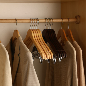 Perchas de Madera para Ropa con Pinzas para Pantalones, Color Madera Natural, Perchas de Armario para Hotel, Forma Rectangular, Tipo Gancho, Percha para Abrigos - Product Image 2