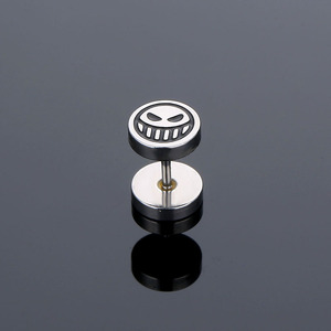 <span class=keywords><strong>Orecchini</strong></span> a bottone in acciaio inossidabile <span class=keywords><strong>orecchini</strong></span> a bottone con faccia sorridente Anime un pezzo accessorio per Cosplay - Product Image 3