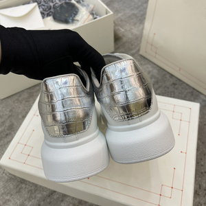 Zapatillas Deportivas de Lujo de Diseñador 2026, con Detalle de Diamantes, Suela Gruesa, Transpirables, Blancas, Cerradas, para Parejas, Casuales - Product Image 2