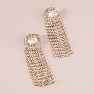 ต่างหูพู่ยาวหรูหราสไตล์ยุโรปและอเมริกาต่างหูคริสตัลสีเขียวสีแดงสีขาวคริสตัลแก้วเพชรเทียมทรงสี่เหลี่ยมสำหรับผู้หญิง - Product Image 3