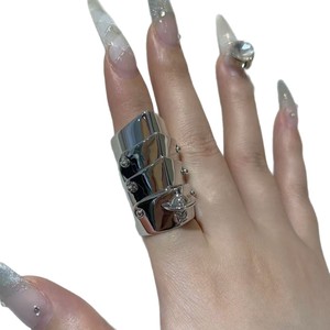 <span class=keywords><strong>Anillo</strong></span> <span class=keywords><strong>de</strong></span> Armadura <span class=keywords><strong>de</strong></span> Saturno <span class=keywords><strong>de</strong></span> Cuatro Secciones Chapado en Oro Versión <span class=keywords><strong>NANA</strong></span> <span class=keywords><strong>de</strong></span> Alta Calidad <span class=keywords><strong>de</strong></span> la Reina Madre Xizi, Joyería para Parejas, Personaje Femenino <span class=keywords><strong>de</strong></span> <span class=keywords><strong>Anime</strong></span> - Product Image 5