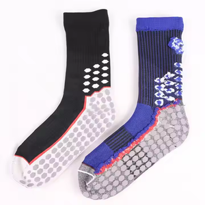 OEM Tube d'adhérence pour adultes avec logo personnalisé <span class=keywords><strong>Chaussettes</strong></span> de <span class=keywords><strong>rugby</strong></span> en polyester <span class=keywords><strong>antidérapantes</strong></span> pour le football Flocage Unisex Grip Crew Flock Soccer - Product Image 4