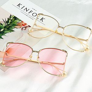 Gafas de Sol de Moda 2025, Estilo Vintage para Mujer, Montura Grande de Media Aro, Ojo de Gato, UV400, Gafas de Sol Extra Grandes con Perlas para Mujer - Product Image 3