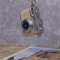Accessoire de caméra style vintage avec son et lumière, mini flash de simulation, porte-clés réaliste, pendentif DIY, objectif argenté, éclairage