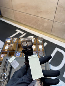 La nouvelle montre est dotée d'un mouvement de qualité supérieure 7750, elle possède un revêtement anti-reflet bleu clair à double couche, c'est une montre classique pour homme. - Product Image 5