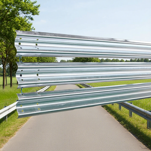 Barandilla de Seguridad para Tráfico, Barrera de Seguridad para Carreteras, Barandas de Acero en Forma de <span class=keywords><strong>W</strong></span>, <span class=keywords><strong>Q235</strong></span>, Alta Intensidad, Reflectante Prismática, Anti-Impactos, Galvanizada en Caliente - Product Image 1