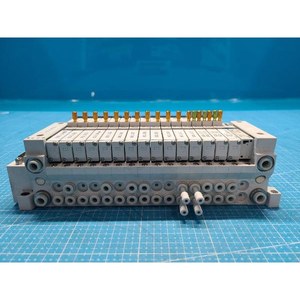 SMC VVQ1000-1C2 + VQ1300Y-5C ชุดประกอบวาล์วโซลินอยด์มือสอง ใช้ได้ทันที อะไหล่อุปกรณ์เซมิคอนดักเตอร์ยี่ห้อ Legacy - Product Image 2
