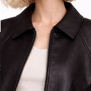 <span class=keywords><strong>Veste</strong></span> d'hiver <span class=keywords><strong>en</strong></span> cuir véritable pour femme - Classique noire, coupe classique, style motard, ajustée, streetwear, décontractée, fermeture éclair sur le devant - Product Image 4