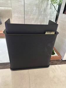 Mostrador de Recepción Moderno Personalizado de Metal para Tiendas, Empresas, Salones de Belleza, Tiendas de Ropa, Hoteles, Mostrador de Caja - Product Image 1