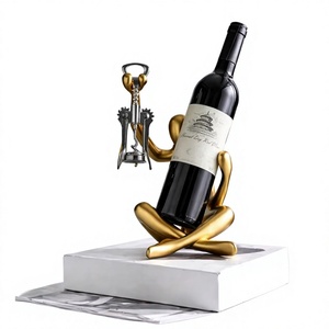 Porte-bouteilles en métal doré en forme de figure humaine avec tire-bouchon, présentoir à bouteilles, accessoire décoratif original pour salle de dégustation de vin - Product Image 1