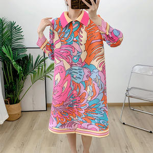 Plissettato 2024 nuova estate collo alto di grandi dimensioni camicia rosa moda Casual Miyake donna abito plissettato - Product Image 4