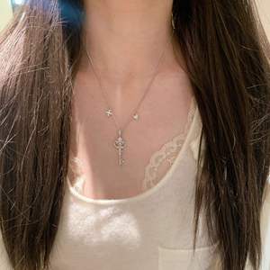 Collier en argent pur S925 rétro avec nacre double face, fleur à quatre feuilles, chaîne à maillons, nouveau design de tempérament chinois - Product Image 2