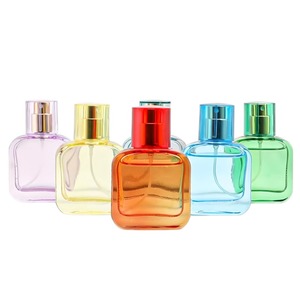 High-End 50ml portatile vuoto di <span class=keywords><strong>vetro</strong></span> bottiglia di profumo Spray di piccole dimensioni nebbia Fine riempimento serigrafia per la ricarica dell'<span class=keywords><strong>acqua</strong></span> - Product Image 4