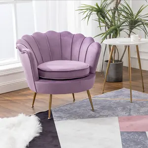 Venta al por mayor moderno colorido púrpura sillas de comedor reposabrazos terciopelo restaurante comedor silla con patas de metal dorado