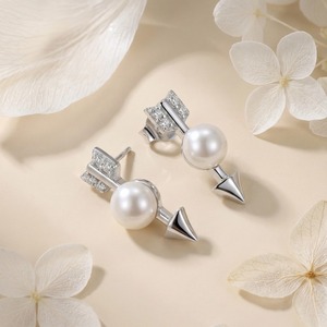 Pendientes de Plata de Ley 925 con Perlas y Diseño de Flecha YILUN, Pendientes de Plata con Baño de Rodio, Diseño Elegante para Mujer - Product Image 3