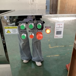 Mezclador de Polvo Industrial Automático de Acero Inoxidable SUS316L de 100-2000L con Diseño Horizontal para Procesamiento Químico - Product Image 4