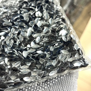 Strass thermocollants <span class=keywords><strong>en</strong></span> <span class=keywords><strong>aluminium</strong></span> noir <span class=keywords><strong>marquise</strong></span> 5*10mm, sans nickel, écologiques, pour vêtements - Vente <span class=keywords><strong>en</strong></span> gros - Product Image 5