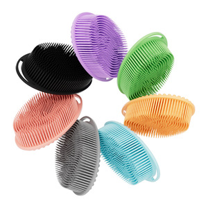 Cepillo de baño ovalado de silicona con anillo para colgar, cerdas suaves para exfoliación de espalda, uso en ducha de baño - Product Image 4