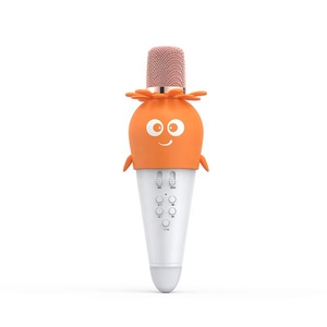Haut-parleur karaoké intelligent portable le plus vendu avec support <span class=keywords><strong>de</strong></span> micro, <span class=keywords><strong>changeur</strong></span> <span class=keywords><strong>de</strong></span> <span class=keywords><strong>voix</strong></span>, mini lecteur <span class=keywords><strong>de</strong></span> musique et microphone sans fil pour enfants - Product Image 2