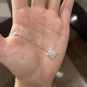 Collar con Colgante de Plata de Ley S925 con Diamantes, Diseño Cuadrado Pequeño, Flor de Hielo, Circonita, Estilo de Lujo para Princesa - Product Image 4