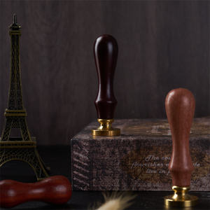 Accessori multicolori per la raccolta di <span class=keywords><strong>francobolli</strong></span> con manico in legno con lacca antincendio - Product Image 5