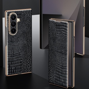 Custodia Magnetica in Pelle con Bordo Dorato e Motivo Coccodrillo per Samsung Z Fold 7, Compatibile con Samsung Z Fold 6 5 <span class=keywords><strong>4</strong></span> - Product Image 1