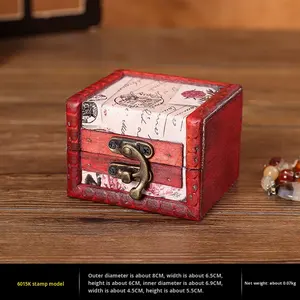 Antik-Stil Kleine Quadratische Umweltfreundliche Gravierte Holz-Hochzeitsbonboniere Handgefertigte Vintage-Fotografie-Requisiten Einzelstück - Product Image 5