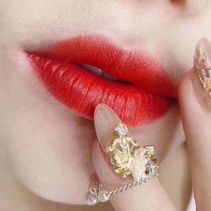 Meilleure vente en gros bas quantité minimale de commande rouge à lèvres mat végétalien Halal brillant personnalisé diamant paillettes marque privée brillant perles lèvres - Product Image 5