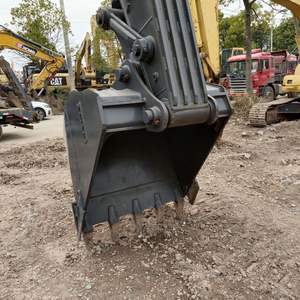 Excavatrice d'occasion haute performance Volvo EC240B de Suède Les composants principaux comprennent un moteur et une pompe - Product Image 2