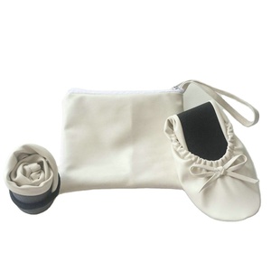 Zapatos Planos Plegables Blancos para Mujer con Bolsa y Logotipo Personalizado, Regalo para Eventos Empresariales, Económicos - Product Image 1