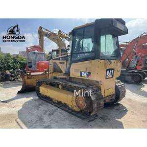 Bulldozer D5K XL d'occasion, boîte de vitesse de pompe à moteur Cummins similaire au modèle D8R avec composant moteur central - Product Image 4