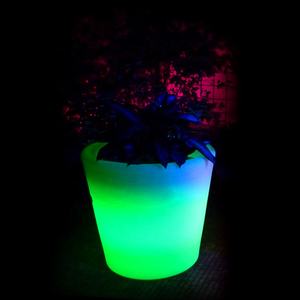 Maceta Moderna de Plástico con Luz LED Decorativa, Luz LED para Jardín, Maceta de Plástico Iluminada, <span class=keywords><strong>Mini</strong></span> Macetas de Plástico - Product Image 4