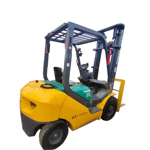 Chariot élévateur FD30 d'origine japonaise remis à neuf, prêt à l'emploi pour la manutention de matériaux de construction en usine - Product Image 6