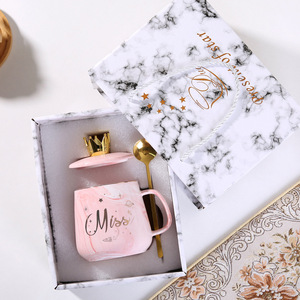 Juego de Tazas de Cerámica Personalizadas con LOGO, Acabado Mármol, para Regalos de Bienvenida, Tazas de Café en Caja, Modelo Mr. & Mrs. - Product Image 2