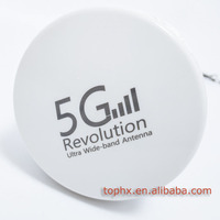 Antenne parabolique à double grille directionnelle polarisée Ultra large bande 2 * 30dBi pour améliorer la vitesse du réseau Wifi du routeur 5G 4G CPE MIMO