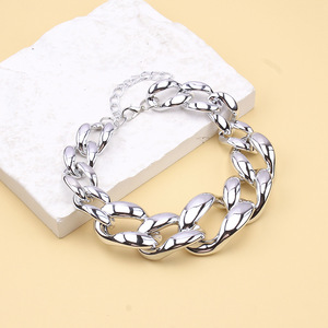 Collar de Cadena Gruesa Geométrica Dorada de Aleación de Zinc, Joyería de Moda para Fiesta, Estilo Punk de Una Sola Capa - Product Image 3