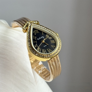 Montre romaine en forme de goutte d'eau pour femme, dorée, élégante, style chaîne, montre-bracelet personnalisée pour les affaires - Product Image 4