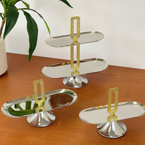 Plateau de Service de Luxe en Métal et Acier Inoxydable au Design Élégant et Personnalisé pour Gâteaux, Desserts, Fruits et Chocolat - Product Image 4