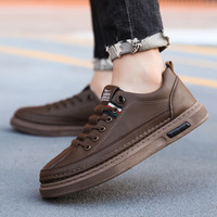 Chaussures décontractées pour hommes en cuir véritable léger, à lacets, bout fermé, style pilote, toutes saisons, nouvelle tendance polyvalente 2025