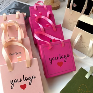 Élégant Coffret Cadeau à Bijoux en Velours Avec Poignée, Logo Personnalisé, pour Emballage de Colliers et Boucles d'Oreilles - Product Image 2