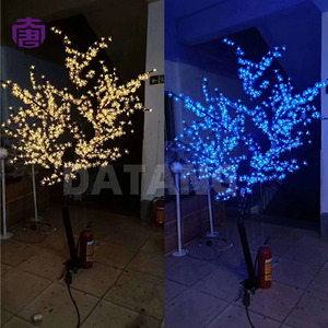 Arbre lumineux LED en forme de cerisier, éclairage paysager à tronc en fer pour parcs, jardins, places, centres commerciaux, centres de villégiature, en vente - Product Image 3