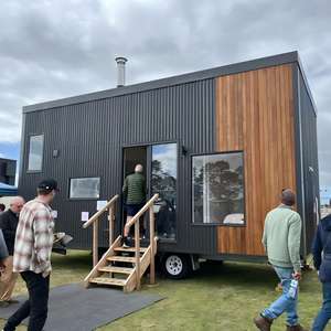 Usine ODM/OEM – Maison conteneur préfabriquée de luxe de 20 pieds, personnalisable avec support OEM, pour sites de glamping haut de gamme - Product Image 4