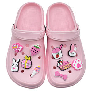 เครื่องประดับรองเท้าแบบใหม่ ดีไซน์หรูหรา สไตล์ดีไซเนอร์ ทำจากพลาสติก ประดับด้วยคริสตัลและของตกแต่งสีชมพู รับผลิตตามสั่งจำนวนมาก - Product Image 4