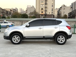<span class=keywords><strong>Nissan</strong></span> <span class=keywords><strong>Qashqai</strong></span> 2010 2.0 20X CVT, SUV Automatico Comfort, Tetto Apribile e Cerchi in Lega, Affidabile e Facile da Guidare per Famiglie - Product Image 4