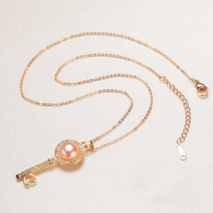 Collier pendentif en perles dorées plaqué cuivre en gros, source d'eau douce célèbre pour les bijoux de femmes - Product Image 2