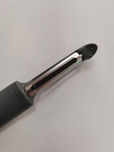Éplucheur durable en acier inoxydable pour fruits et légumes, logo personnalisable pour les commandes en gros - Product Image 5