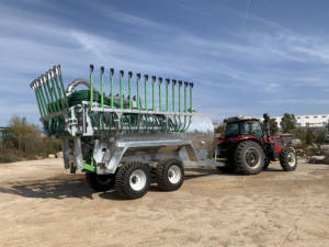 Camión Agrícola GENGZE para Remolcar y Esparcir Fertilizante Líquido Orgánico, Tanque de Lodos, Equipo de Aplicación - Product Image 2