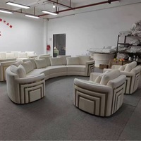 Canapé modulaire en tissu texturé de luxe personnalisable, design modulaire, revêtement durable et neutre, soutien confortable, canapé-lit pour hôtel